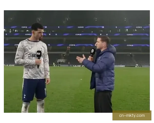 萨顿称曼联胜富勒姆靠运 索兰克再进 萨顿称曼联胜富勒姆靠运 索兰克再进